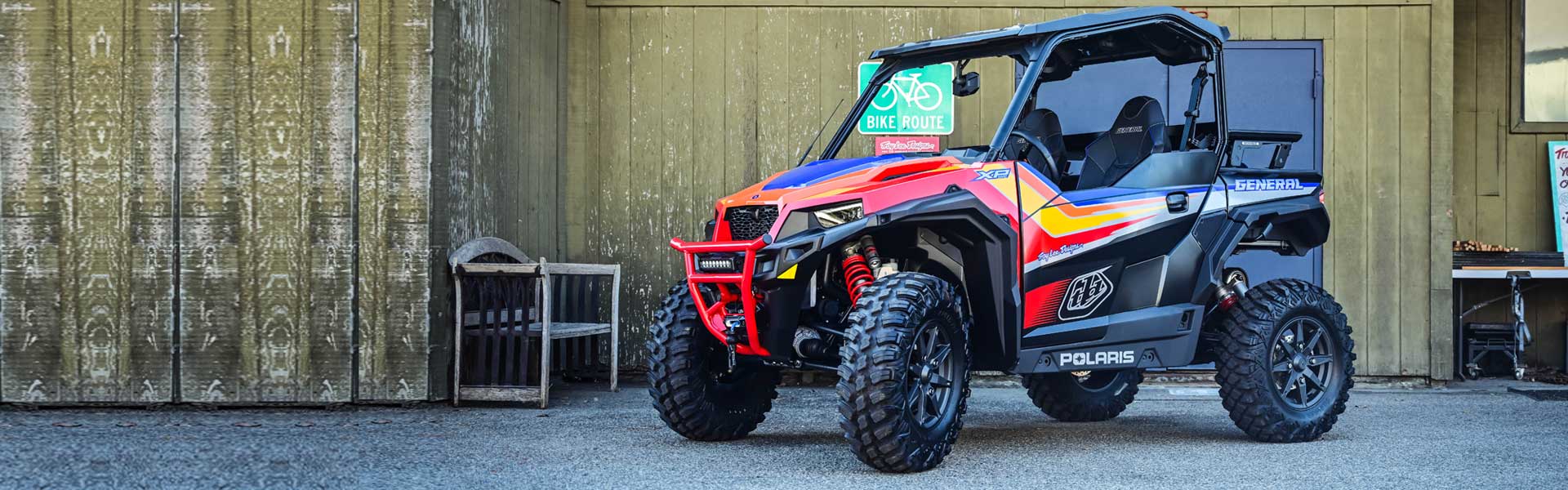 Polaris GENERAL® XP 4 1000 Trow Lee Designs Edition Polaris GENERAL® XP 4 1000 Deluxe